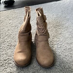 Women's Beige Ankle Boots